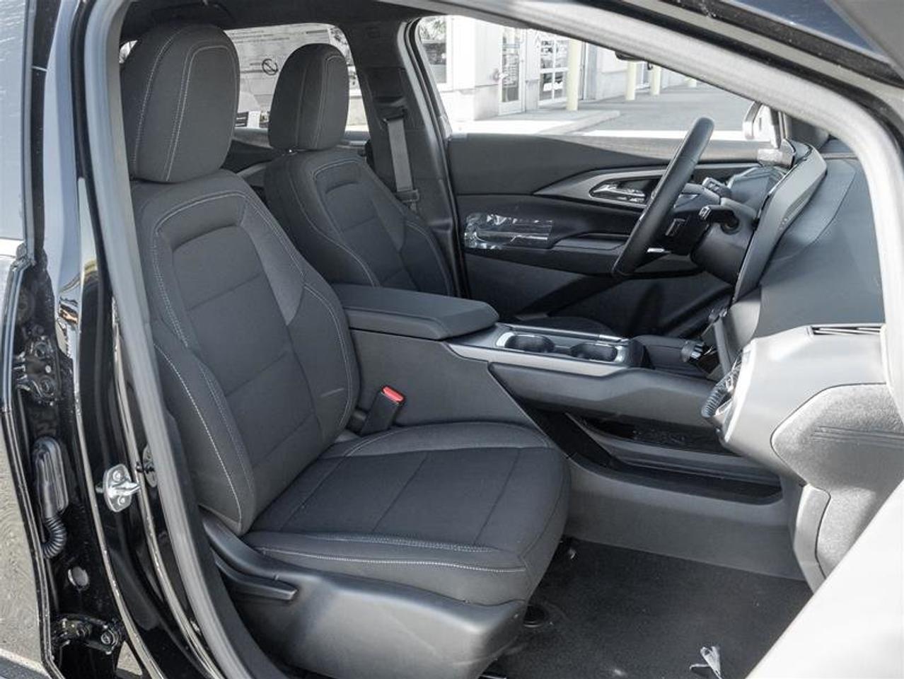 2027 Chevrolet Equinox EV LT1 Photo