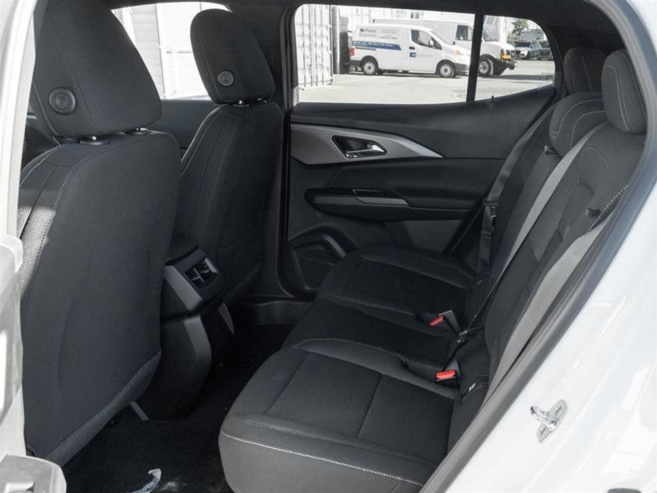 2027 Chevrolet Equinox EV LT1 Photo