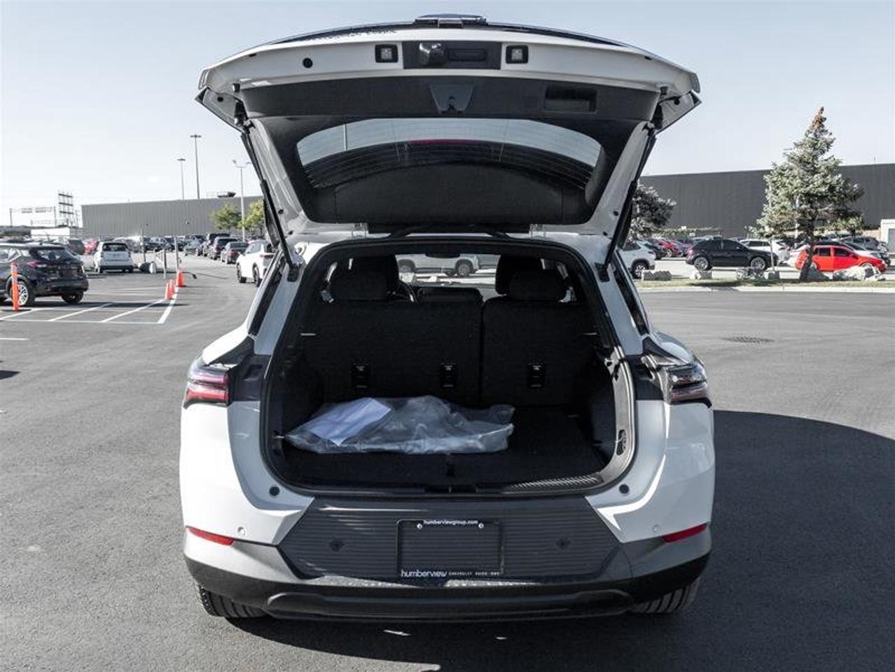 2027 Chevrolet Equinox EV LT1 Photo