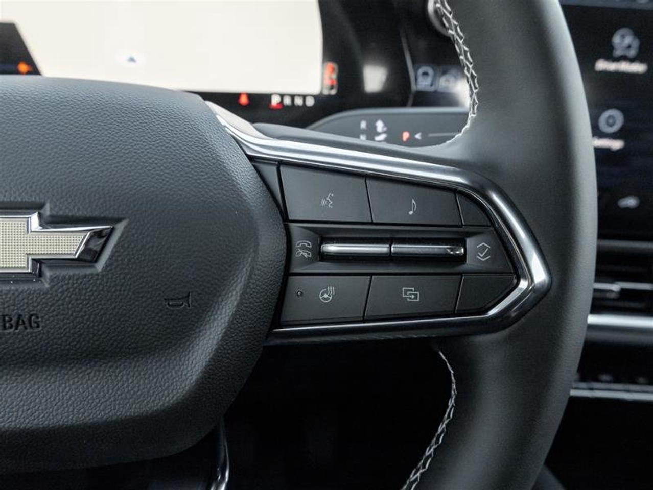 2027 Chevrolet Equinox EV LT1 Photo