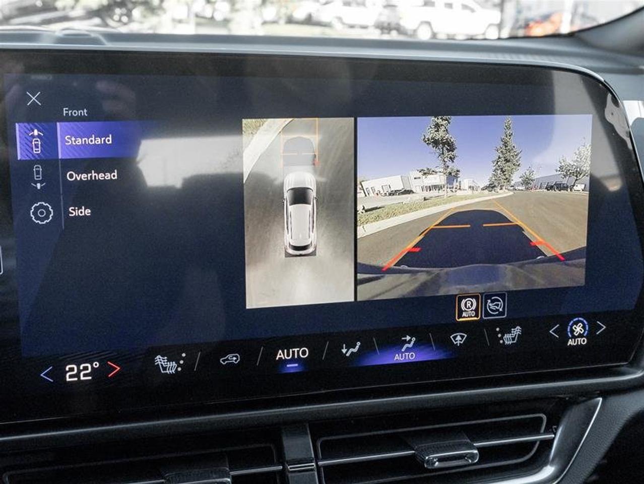 2027 Chevrolet Equinox EV LT1 Photo