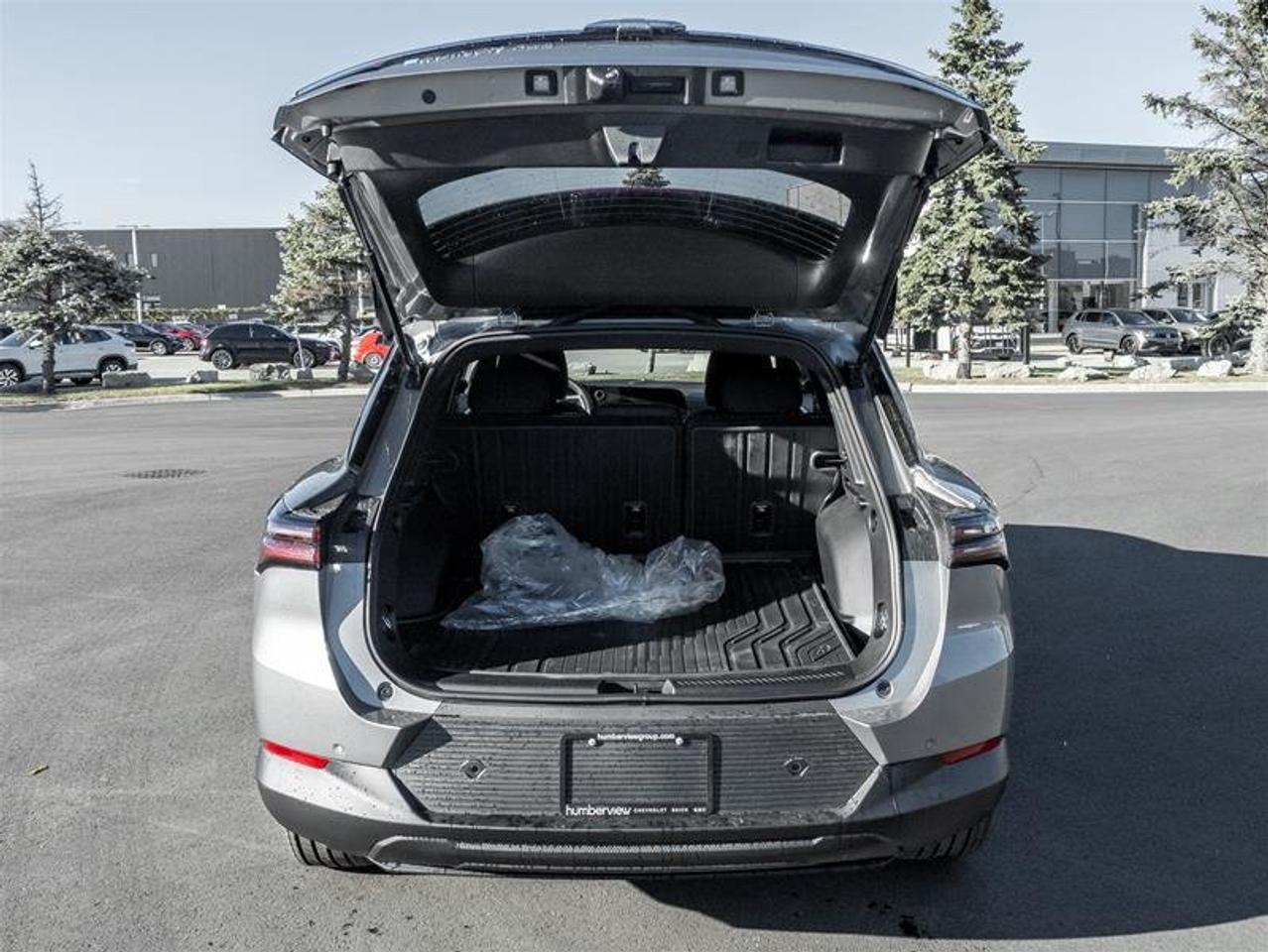 2027 Chevrolet Equinox EV LT1 Photo
