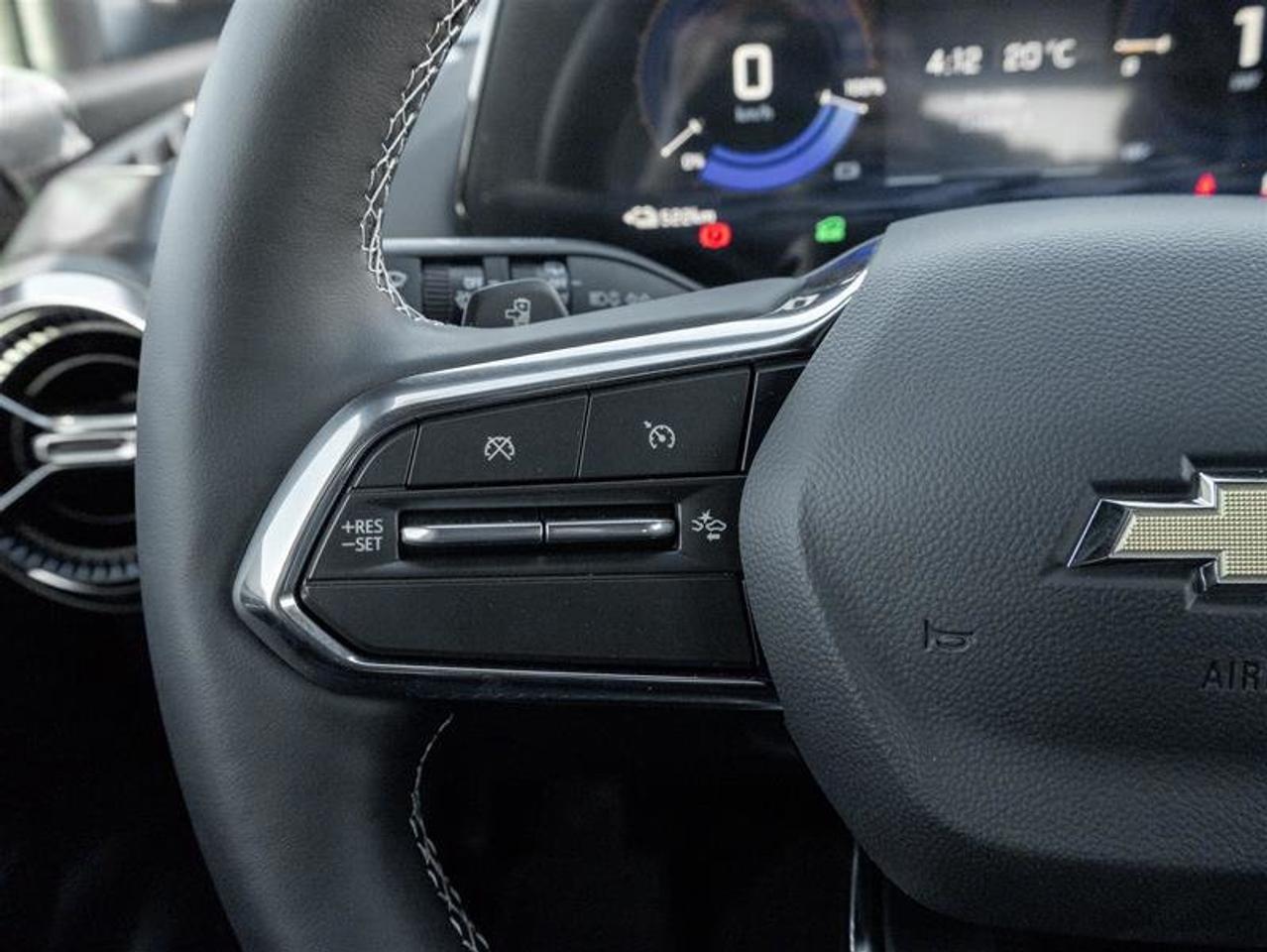 2027 Chevrolet Equinox EV LT1 Photo