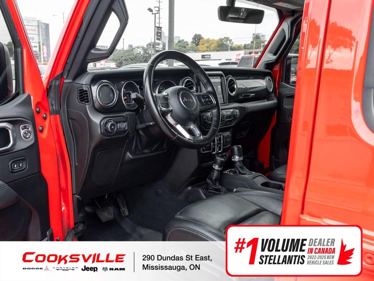 2022 Jeep WRANGLER UNLIMITED Sahara Photo