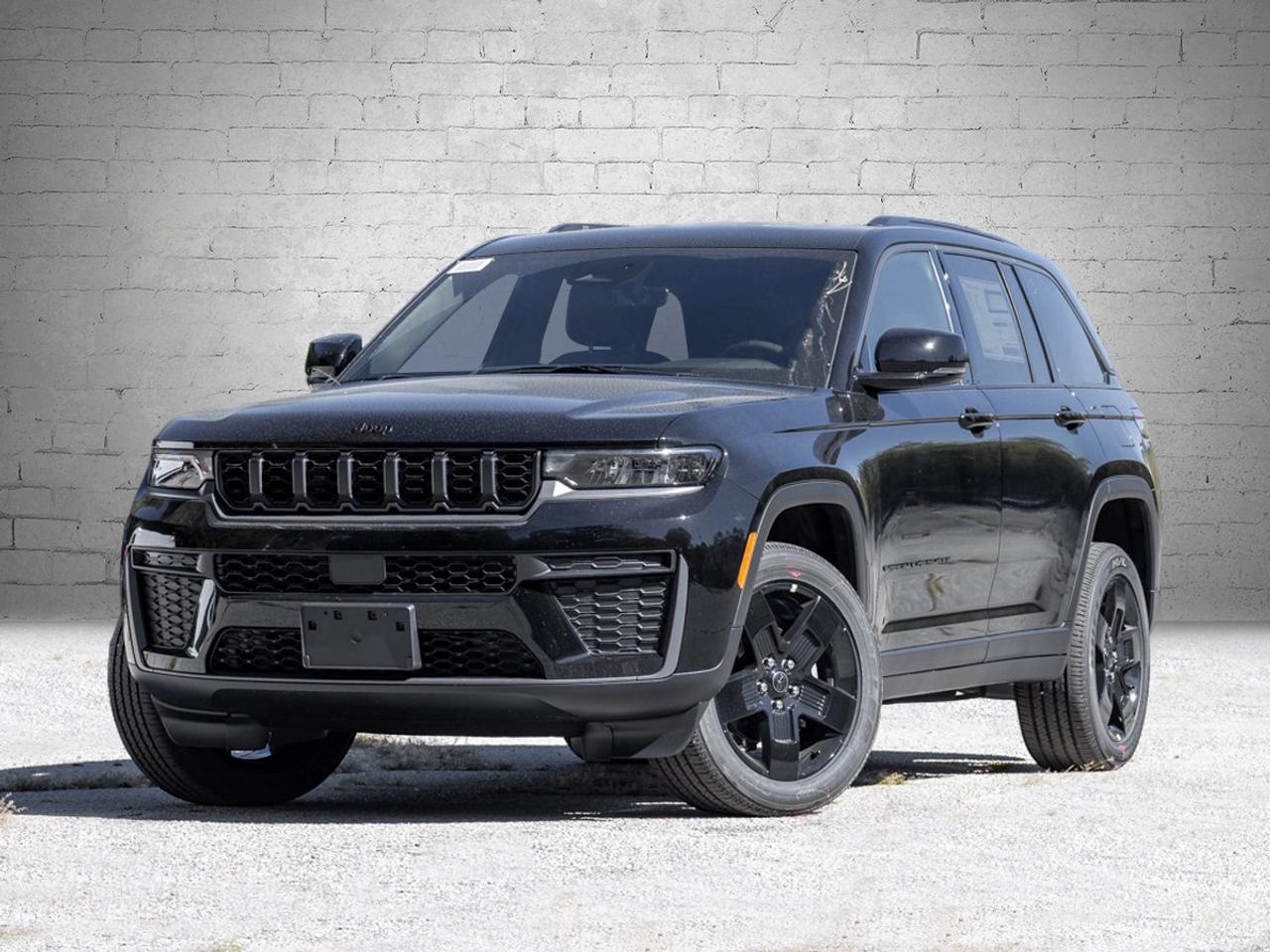 2027 Jeep Grand Cherokee Laredo Altitude Photo