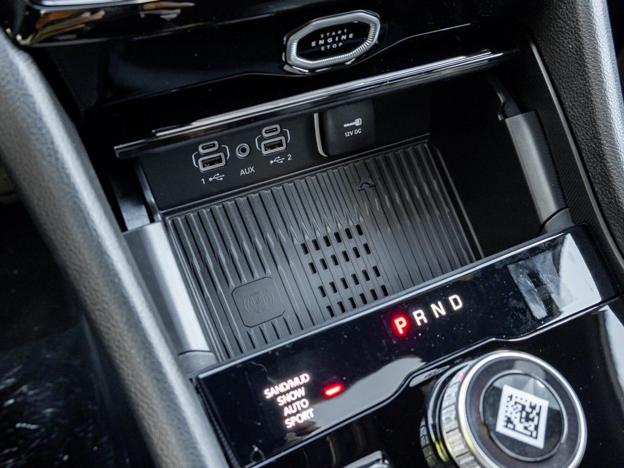 2027 Jeep Grand Cherokee Laredo Altitude Photo