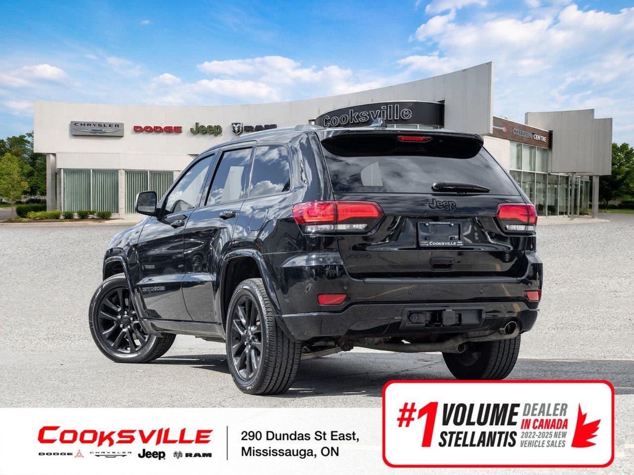 2021 Jeep Grand Cherokee 4X4 Laredo Photo