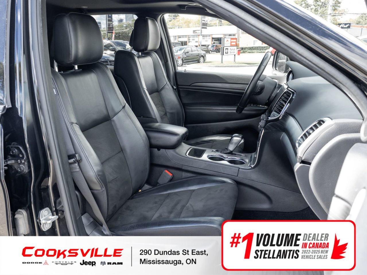 2021 Jeep Grand Cherokee 4X4 Laredo Photo