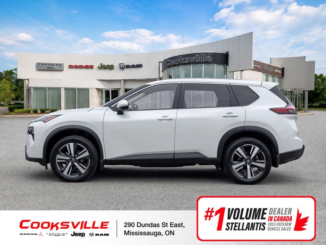 2024 Nissan Rogue AWD SV Moonroof Photo2
