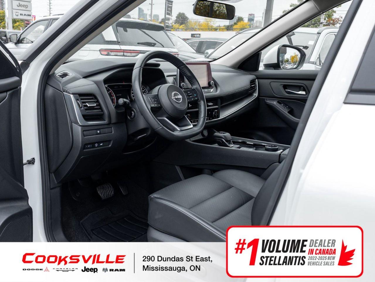 2024 Nissan Rogue AWD SV Moonroof Photo