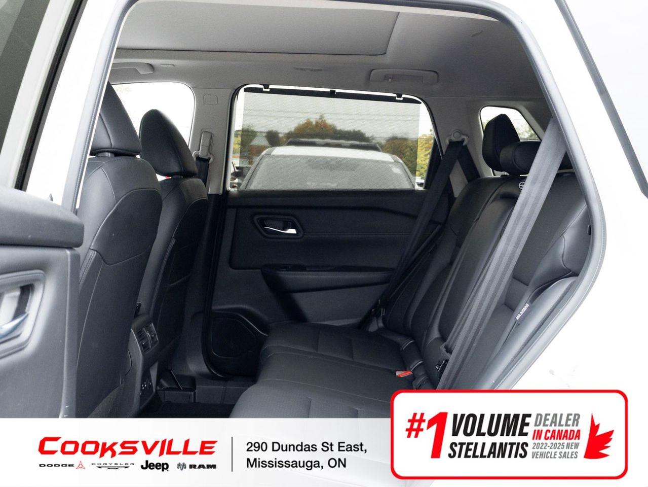 2024 Nissan Rogue AWD SV Moonroof Photo