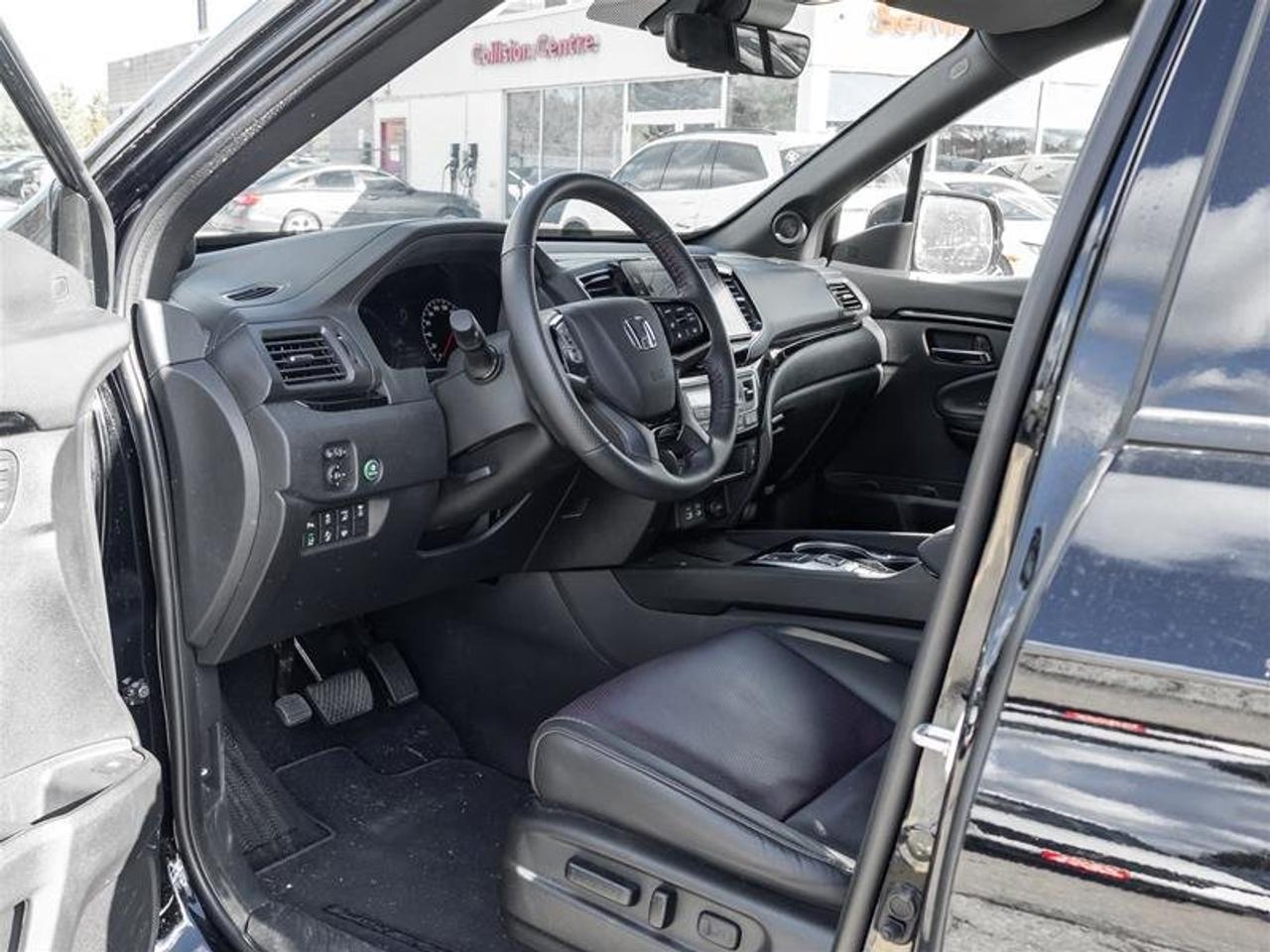 2025 Honda Ridgeline Black Edition AWD Photo