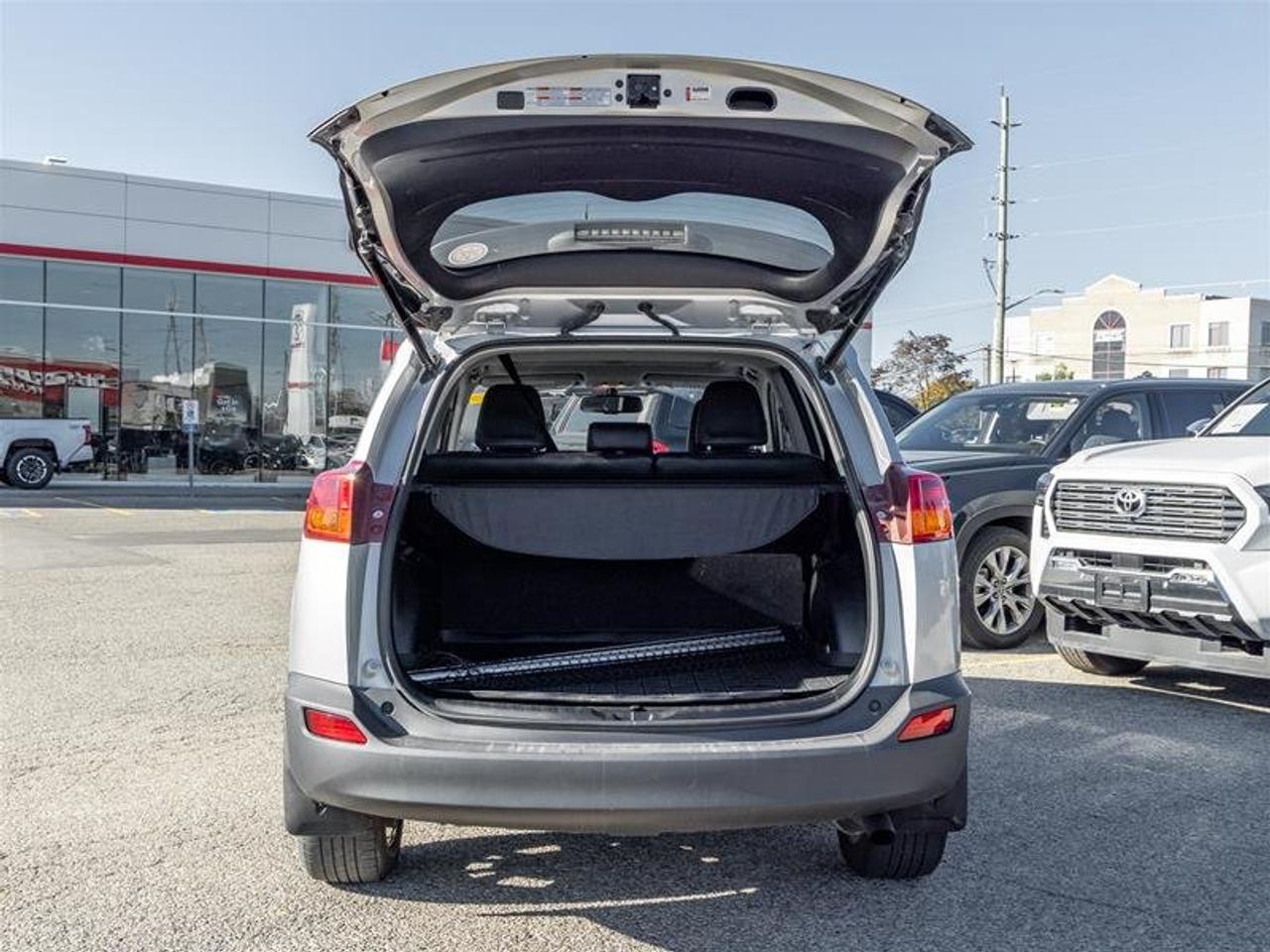 2014 Toyota RAV4 AWD Limited Sunroof | Backup Cam | Navi | Heated Seats | Wireless Charging | Limited Photo