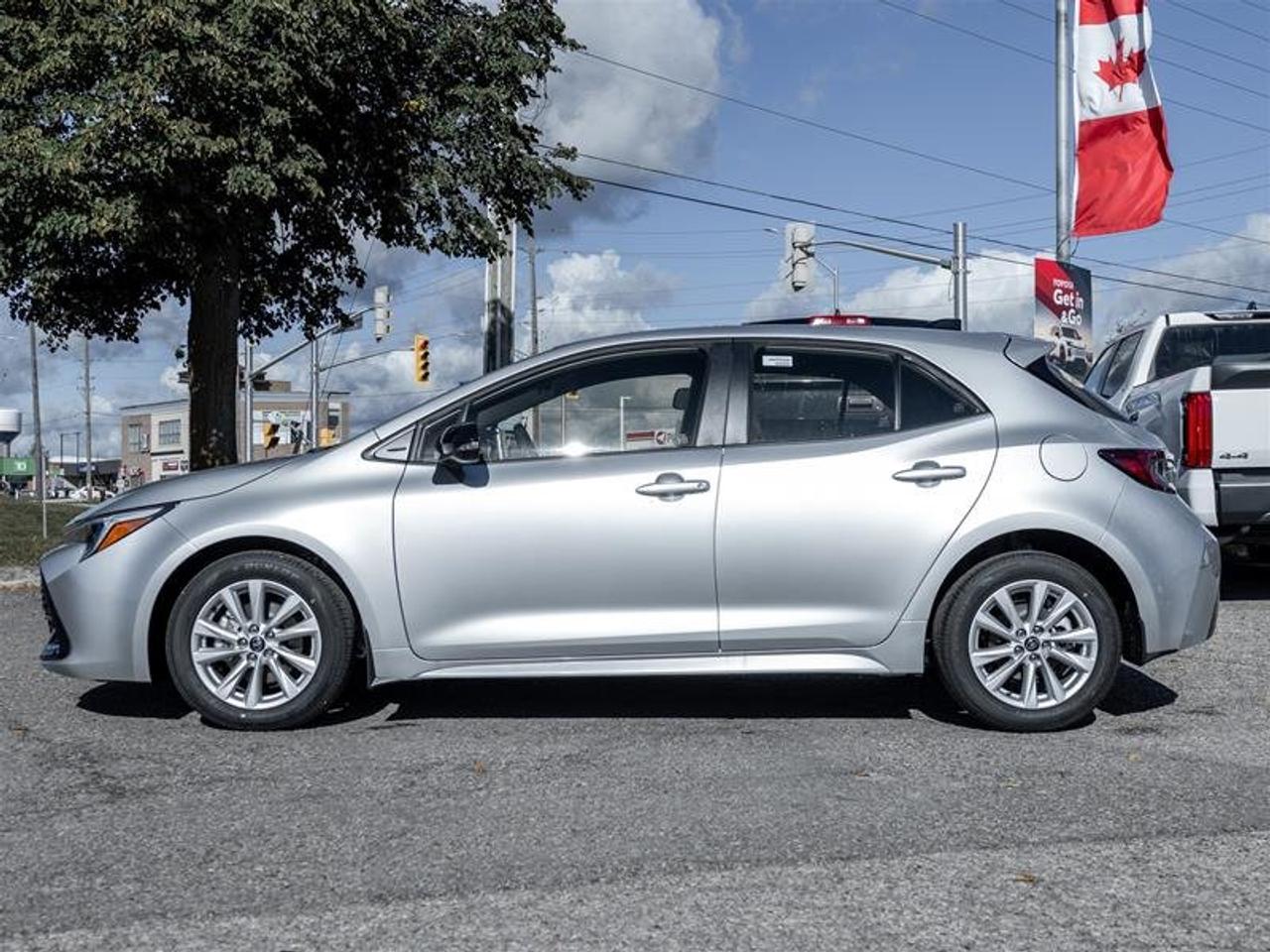 2027 Toyota Corolla Hatchback SE Plus Photo
