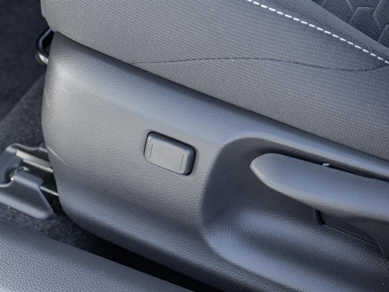 2027 Toyota Corolla Hatchback SE Plus Photo