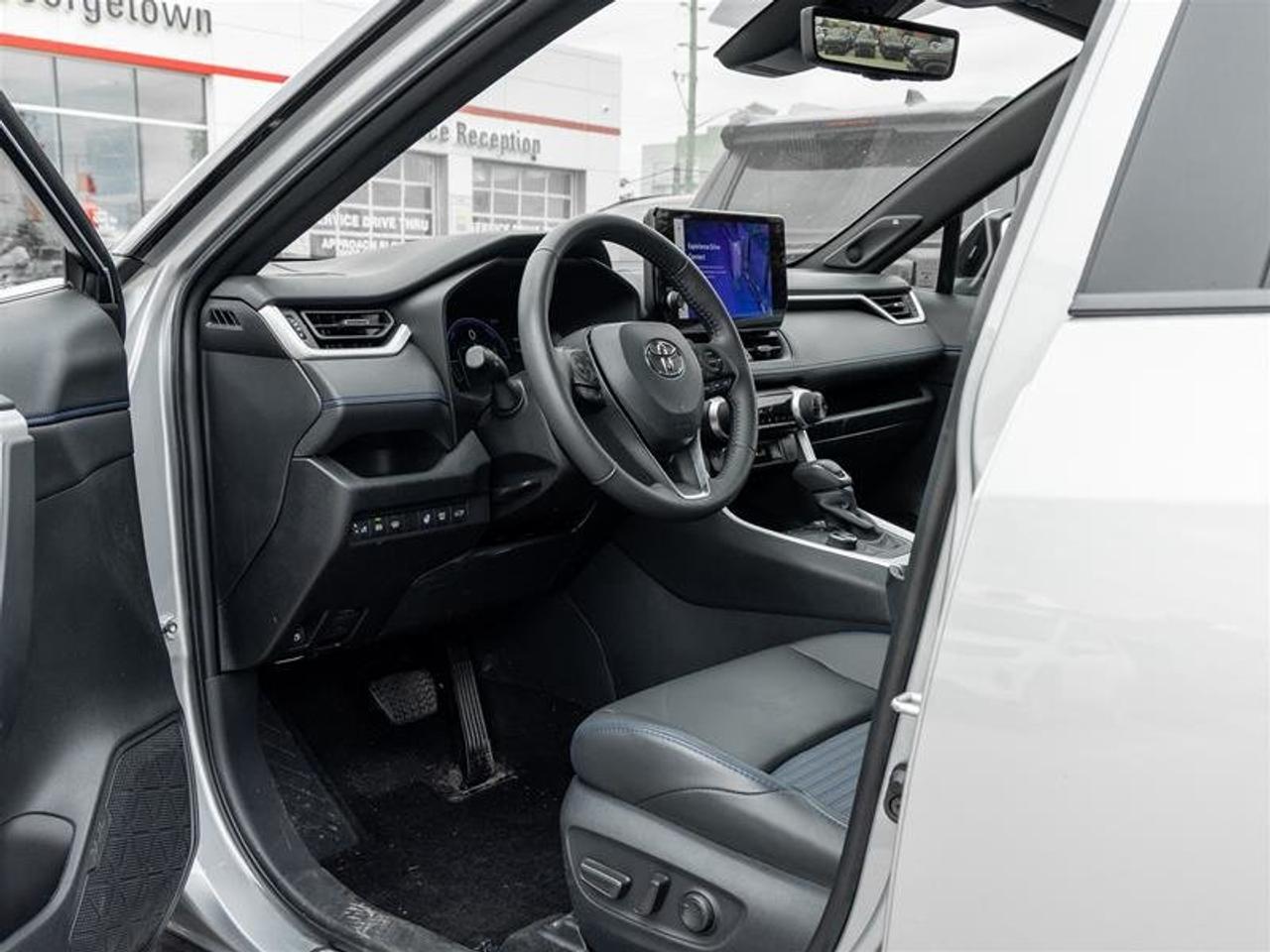 2025 Toyota RAV4 Hybrid XSE AWD Moonroof| Backup Camera| Heated Front Seats| JBL Audio| XSE| AWD Photo