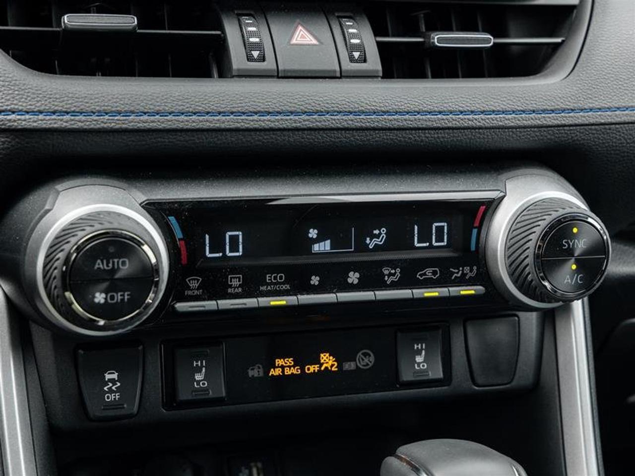 2025 Toyota RAV4 Hybrid XSE AWD Moonroof| Backup Camera| Heated Front Seats| JBL Audio| XSE| AWD Photo