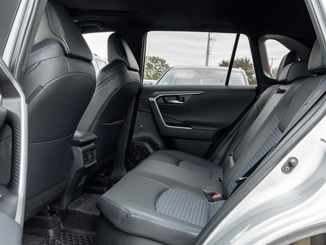 2025 Toyota RAV4 Hybrid XSE AWD Moonroof| Backup Camera| Heated Front Seats| JBL Audio| XSE| AWD Photo
