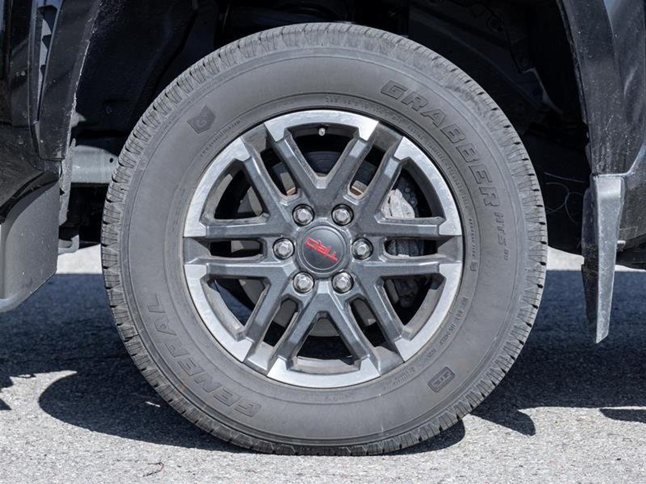 2025 Toyota Tacoma 4X4 Tacoma Double Cab AT Navi | Backup Cam | Heated Seats | Wireless Charging | 4x4 Photo
