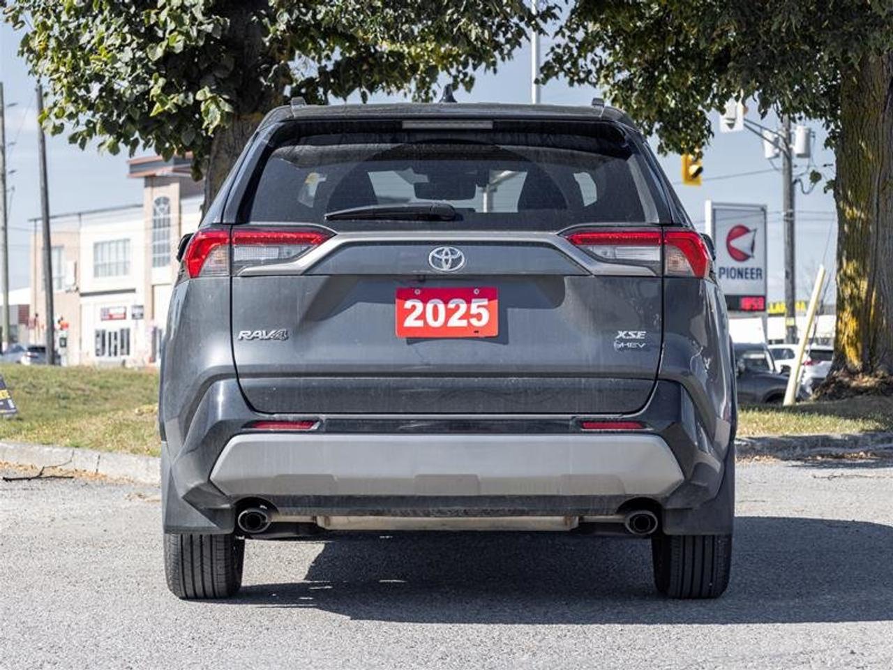 2025 Toyota RAV4 Hybrid XSE AWD Sunroof | Backup Cam | Navi | Heated Seats | JBL Audio | Wireless Charging | XSE Photo