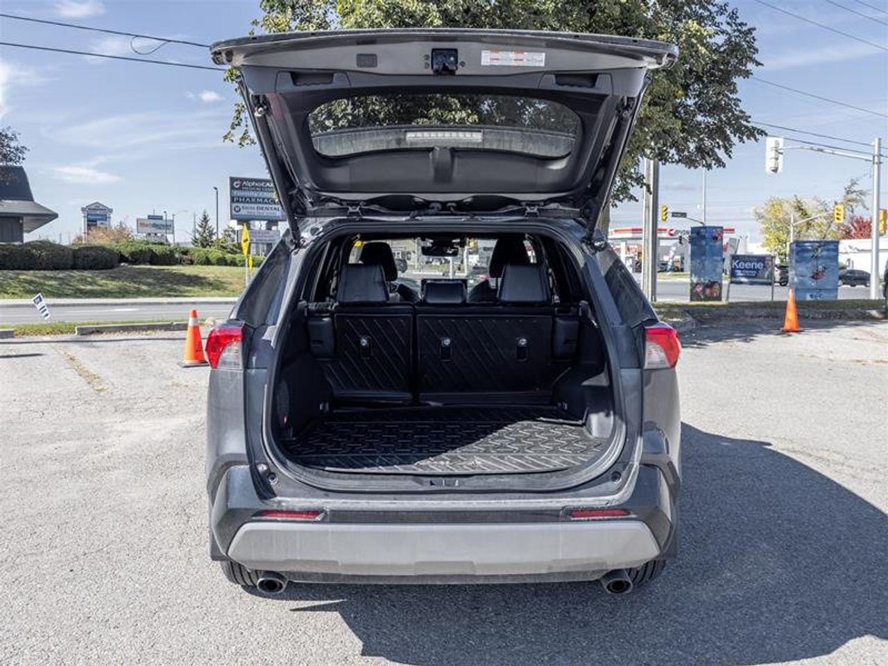 2025 Toyota RAV4 Hybrid XSE AWD Sunroof | Backup Cam | Navi | Heated Seats | JBL Audio | Wireless Charging | XSE Photo