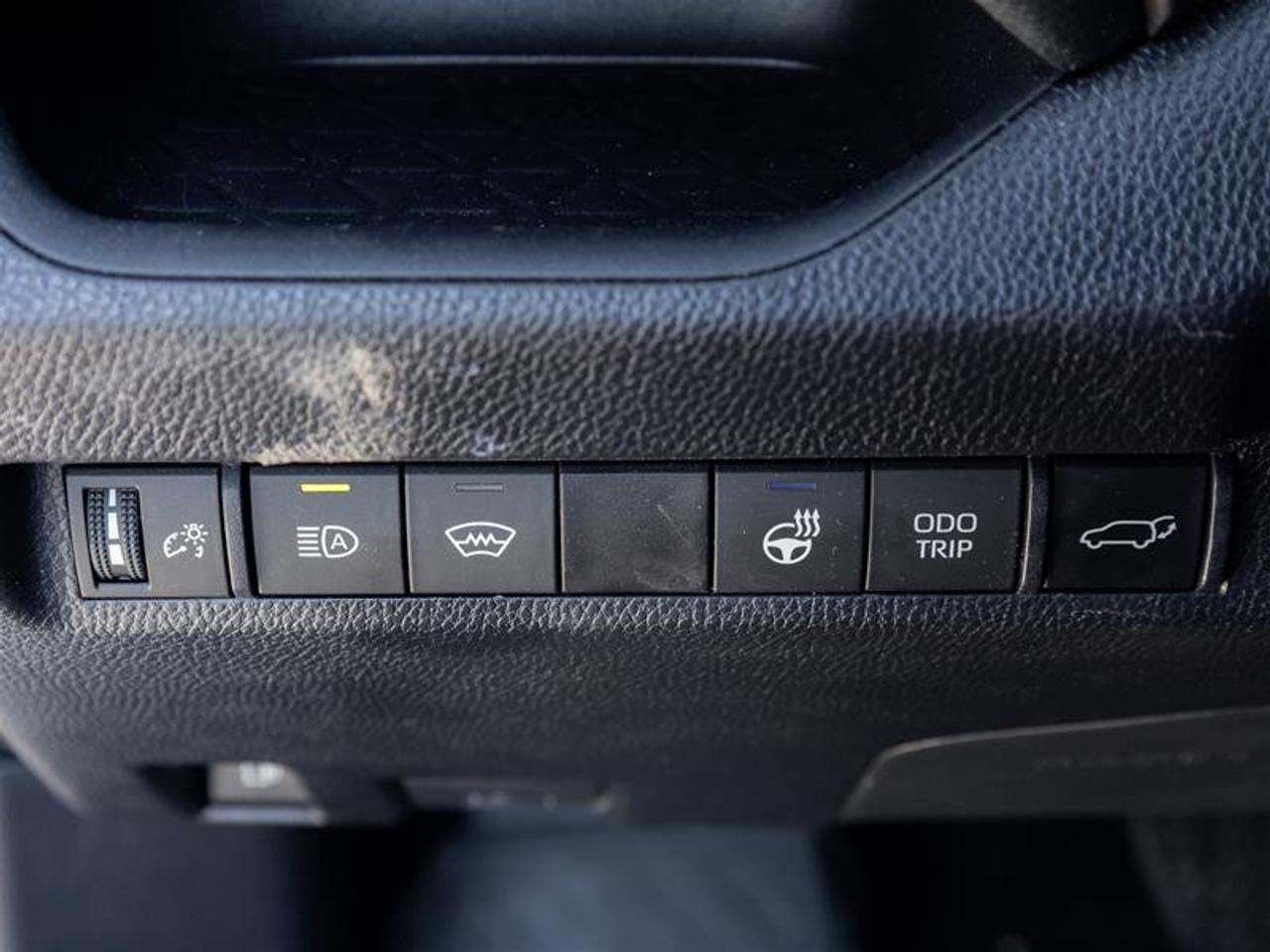 2025 Toyota RAV4 Hybrid XSE AWD Sunroof | Backup Cam | Navi | Heated Seats | JBL Audio | Wireless Charging | XSE Photo