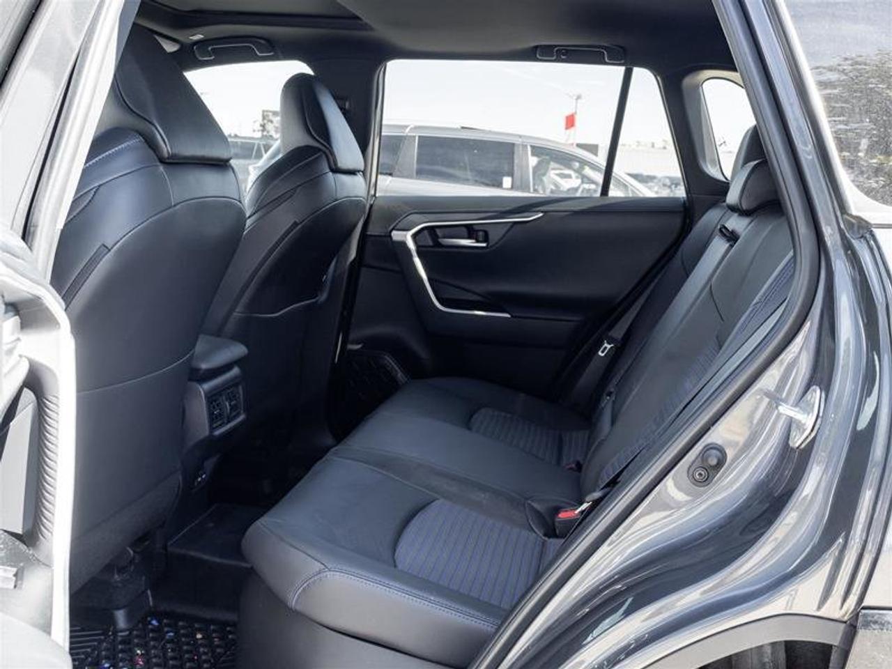 2025 Toyota RAV4 Hybrid XSE AWD Sunroof | Backup Cam | Navi | Heated Seats | JBL Audio | Wireless Charging | XSE Photo
