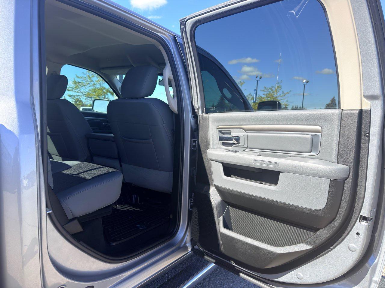 2020 RAM 1500 Classic SLT 4x4 Crew Cab 5'7 Box Photo