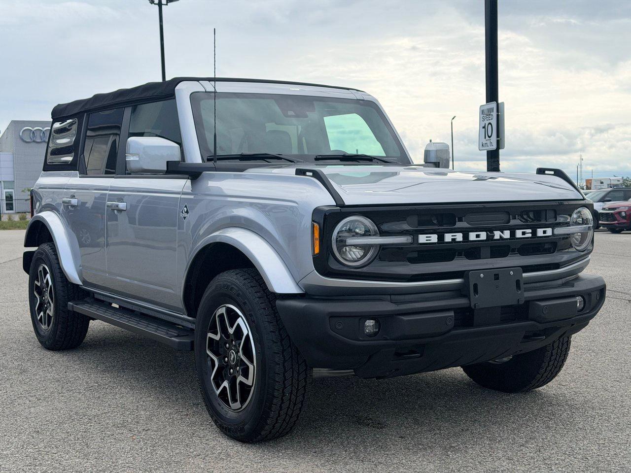 2022 Ford Bronco Outer Banks 4X4 Photo