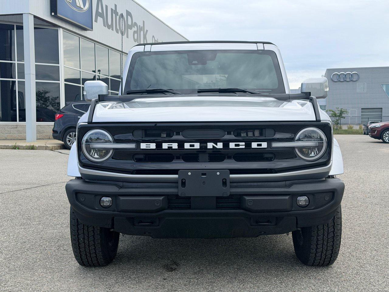 2022 Ford Bronco Outer Banks 4X4 Photo5