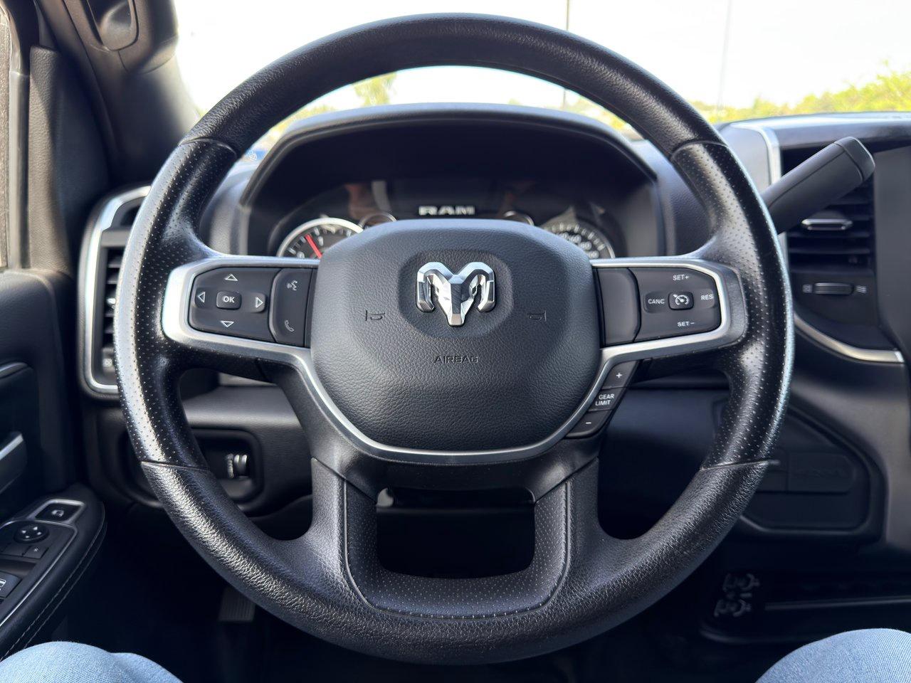 2024 RAM 3500 Big Horn Crew Cab 4x4 Photo