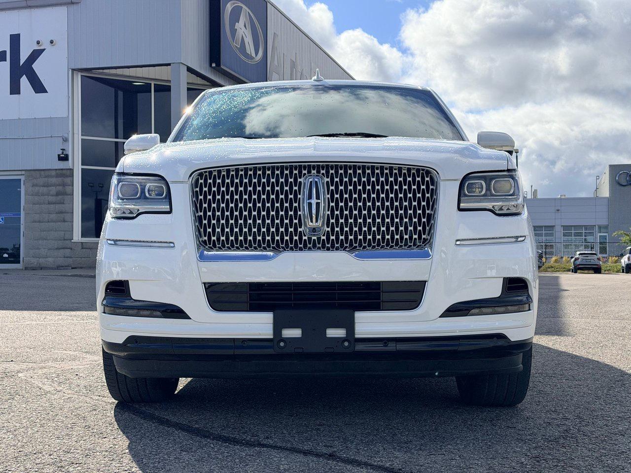 2022 Lincoln Navigator L Reserve 4x4 Photo5