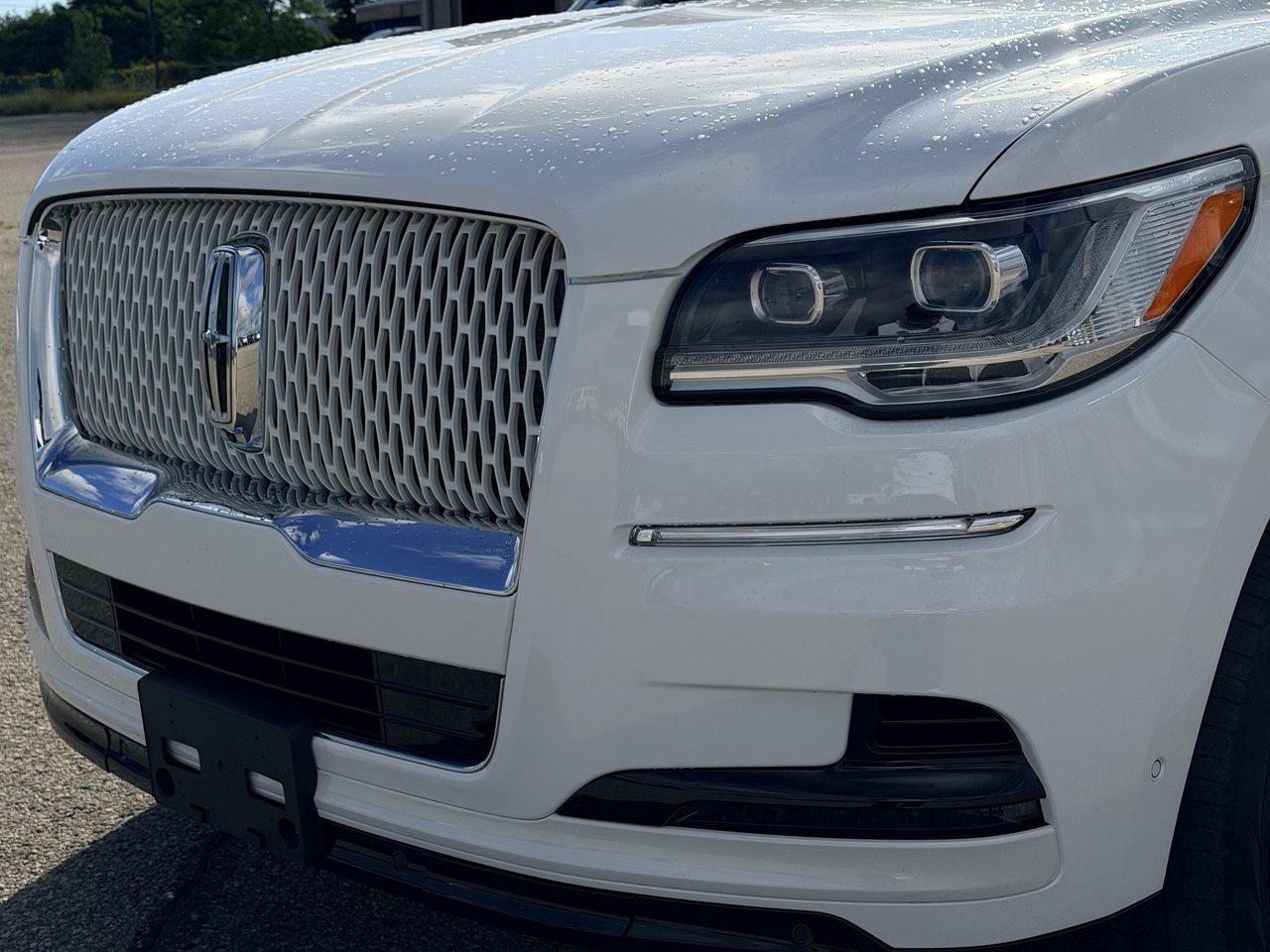 2022 Lincoln Navigator L Reserve 4x4 Photo