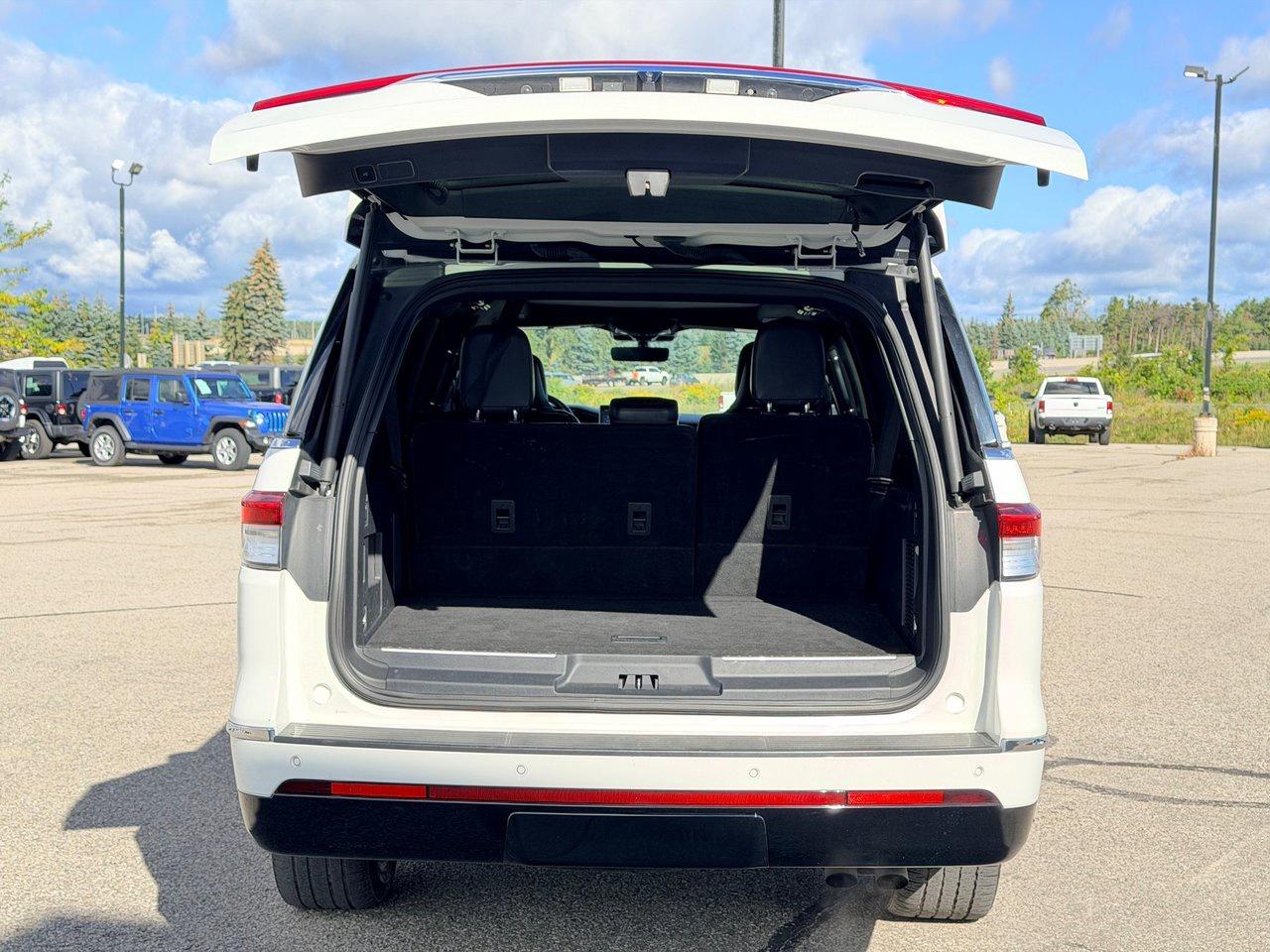 2022 Lincoln Navigator L Reserve 4x4 Photo