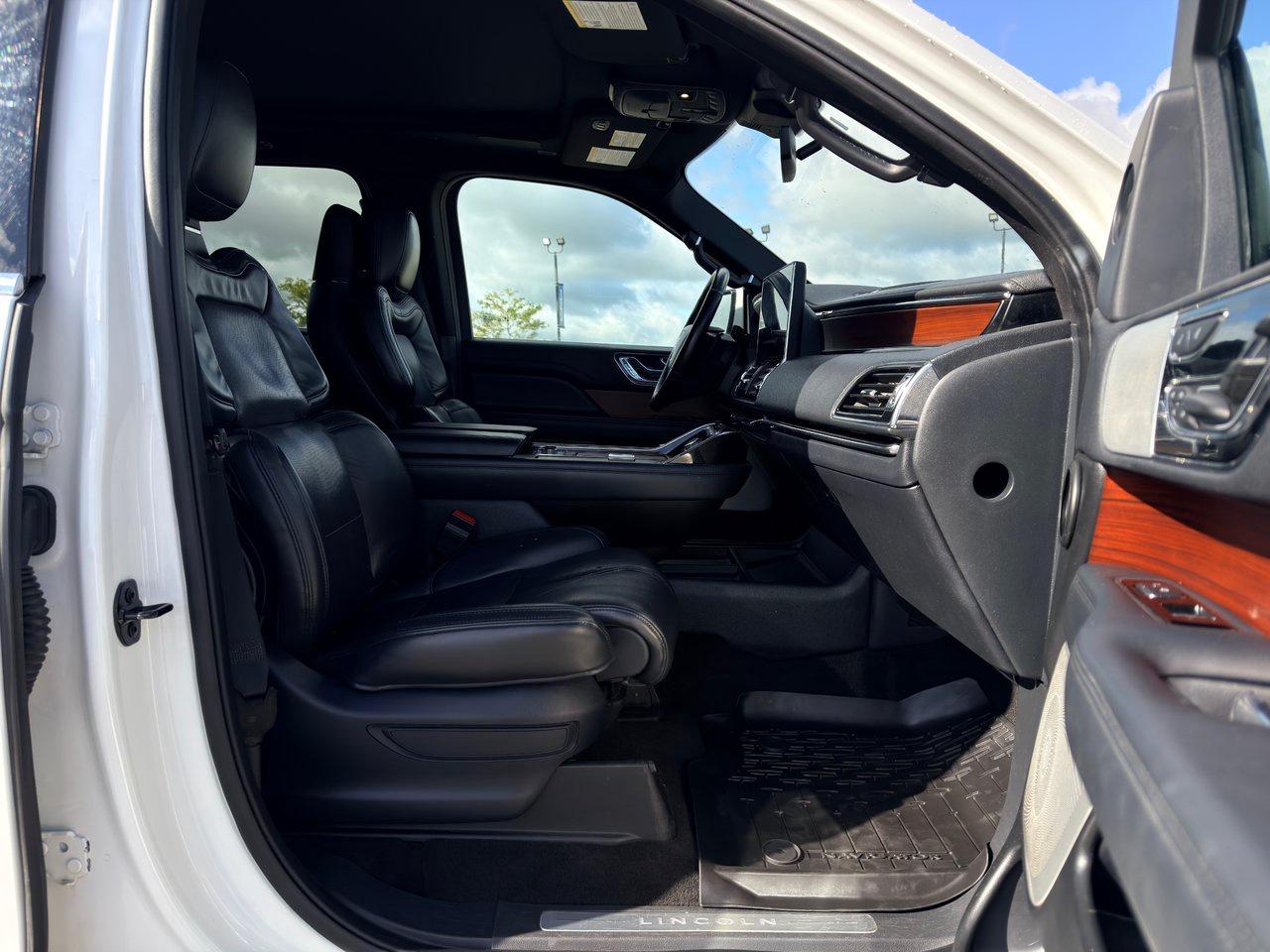 2022 Lincoln Navigator L Reserve 4x4 Photo