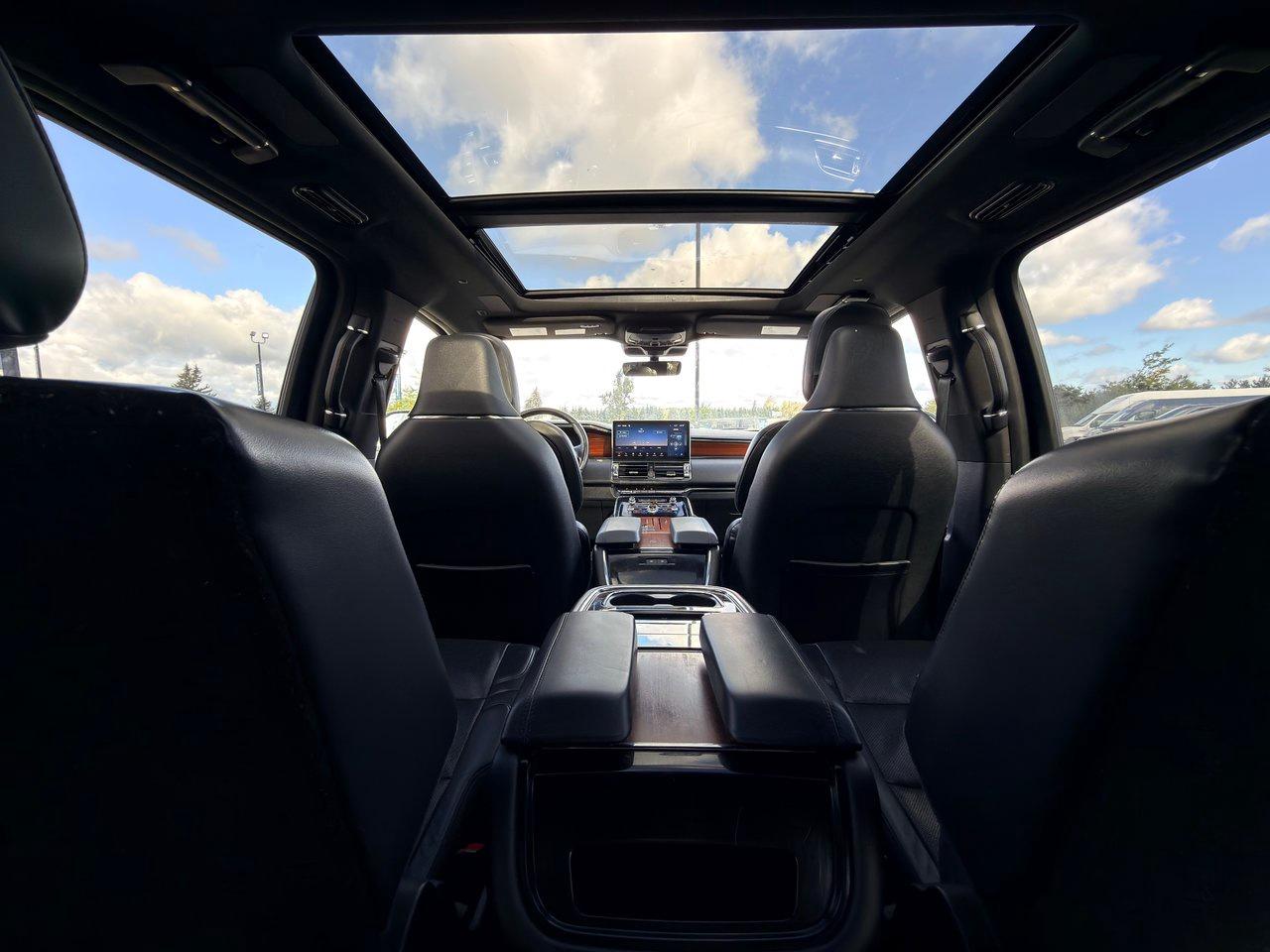 2022 Lincoln Navigator L Reserve 4x4 Photo