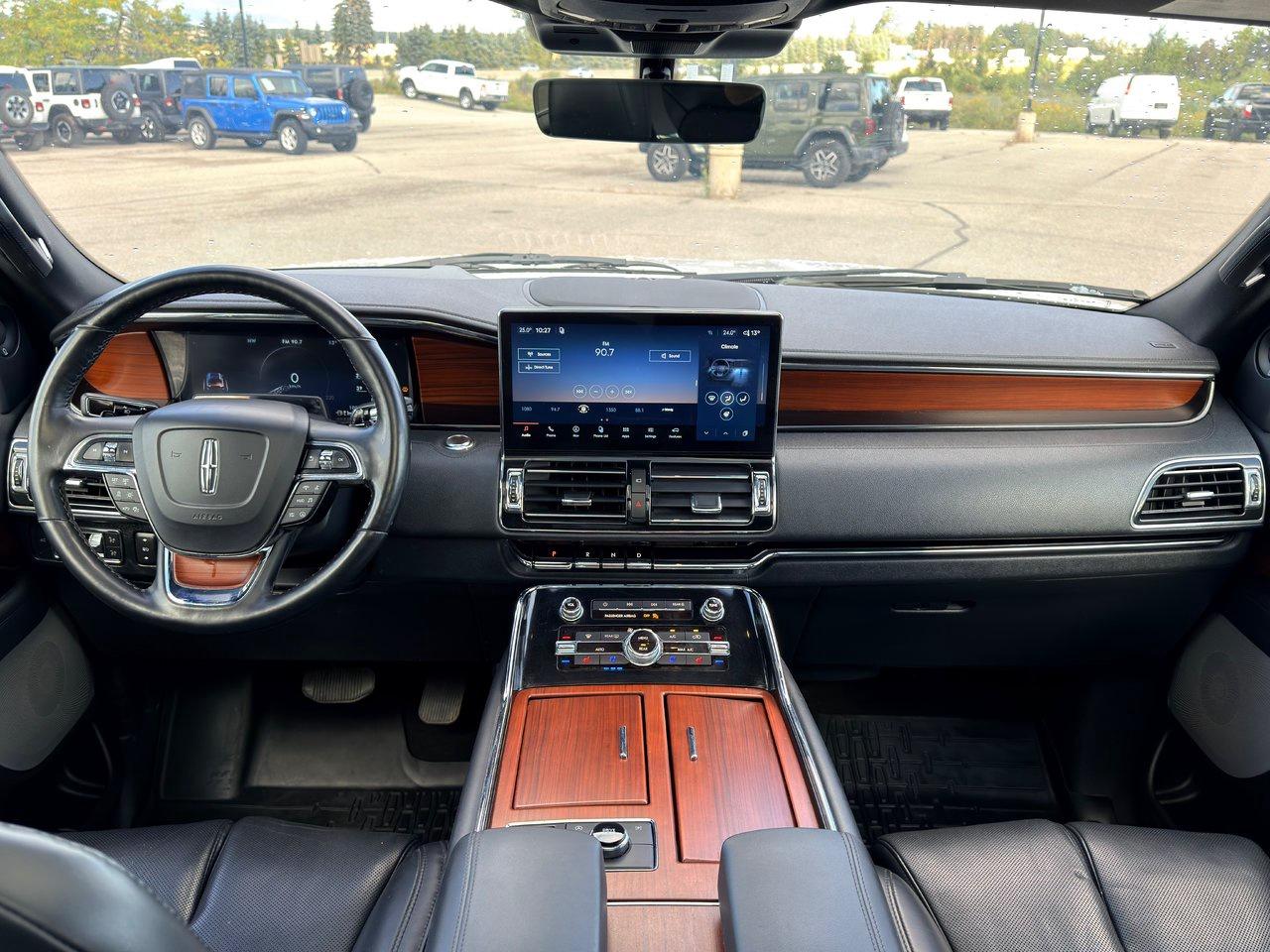 2022 Lincoln Navigator L Reserve 4x4 Photo