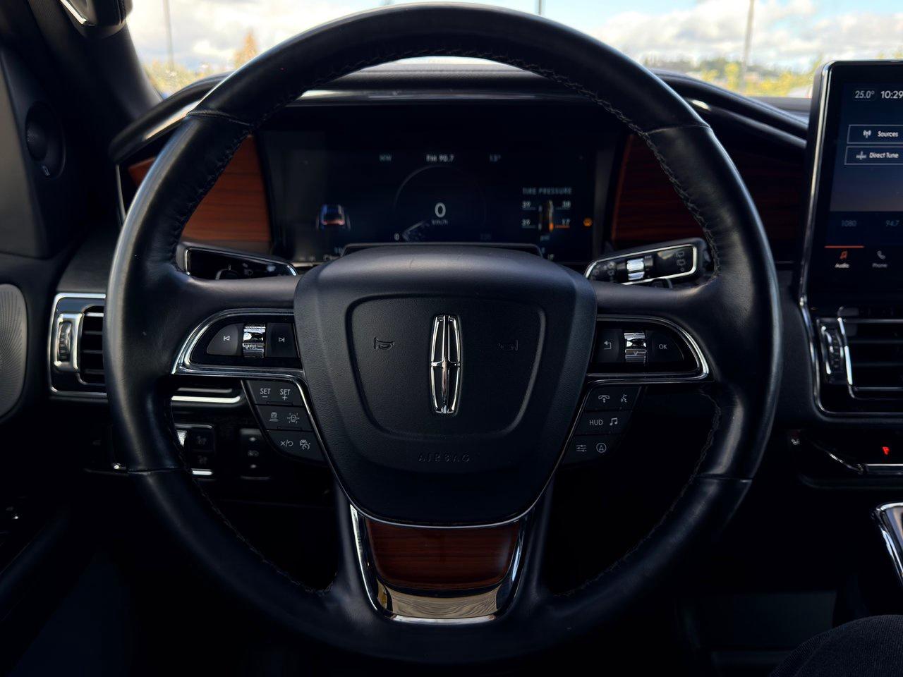 2022 Lincoln Navigator L Reserve 4x4 Photo