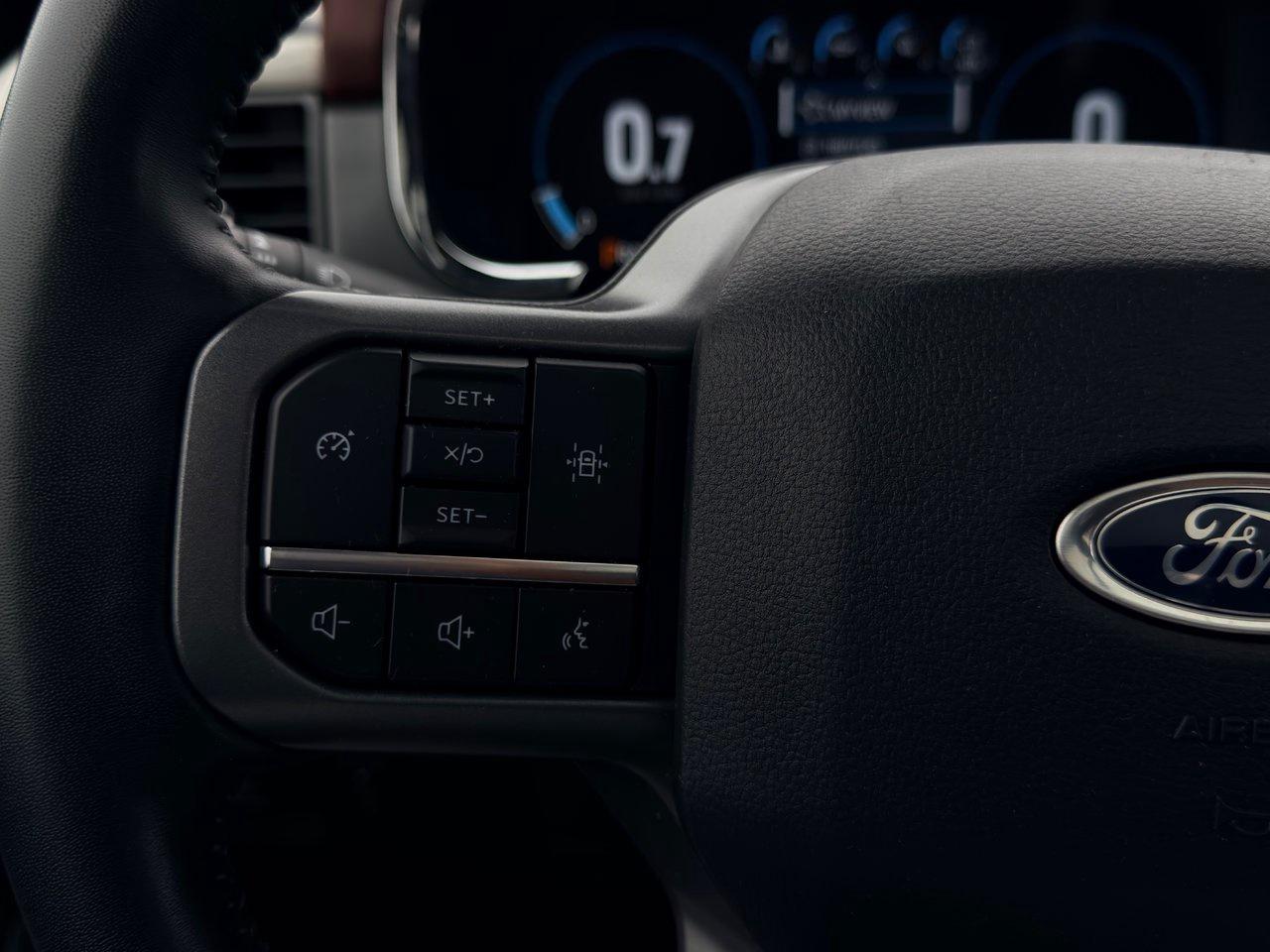 2022 Ford F-150 Lariat 4WD SuperCrew Photo