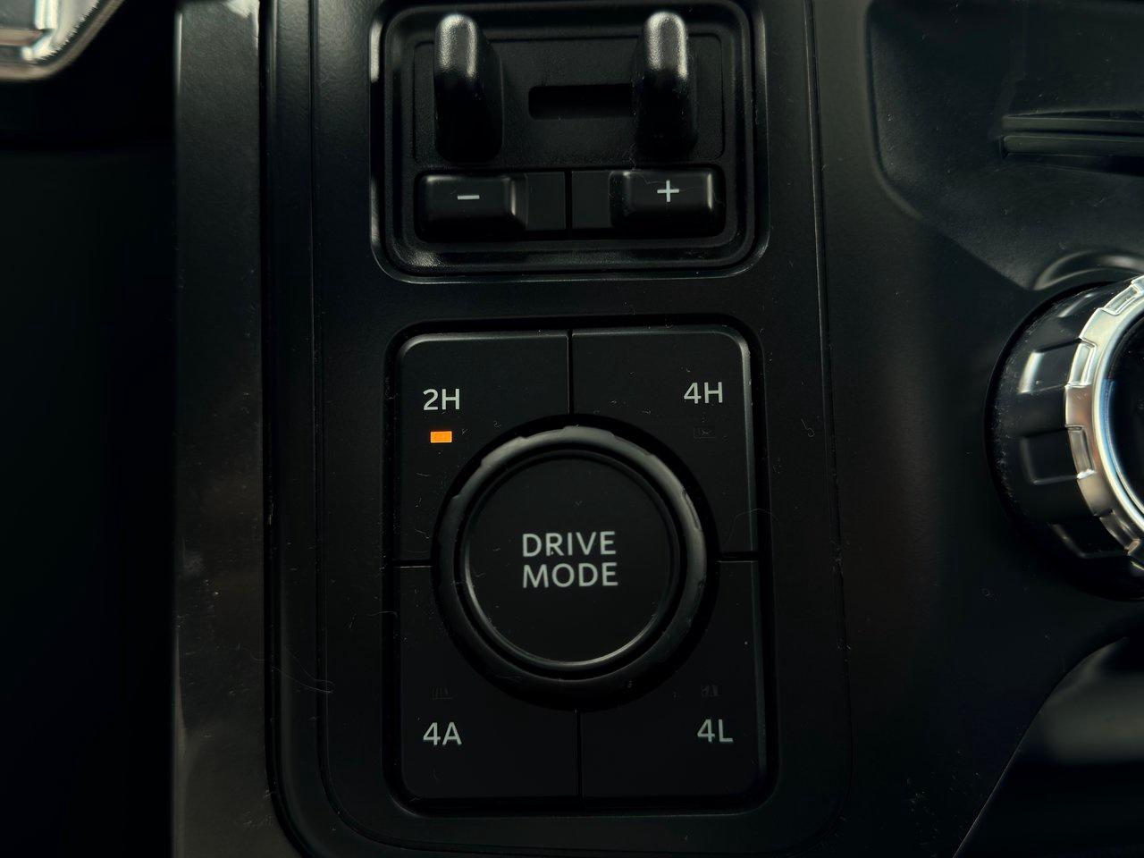 2022 Ford F-150 Lariat 4WD SuperCrew Photo