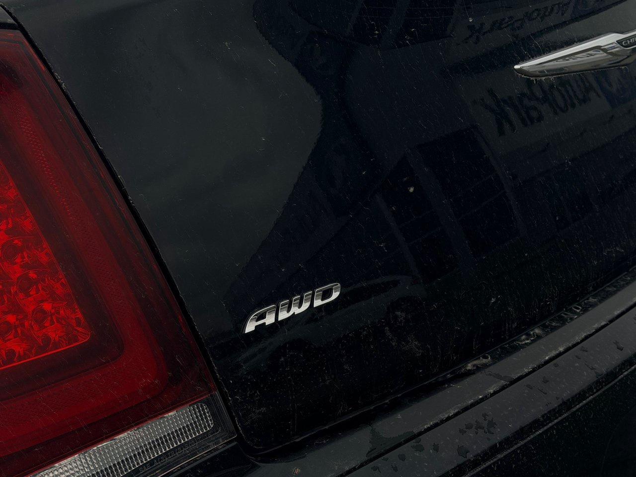2019 Chrysler 300 S AWD Photo