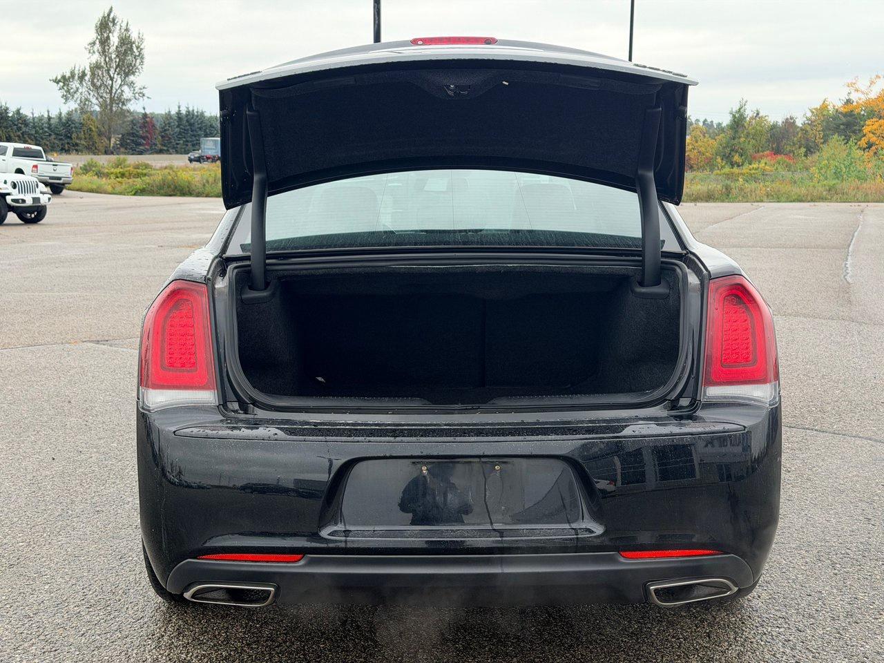 2019 Chrysler 300 S AWD Photo