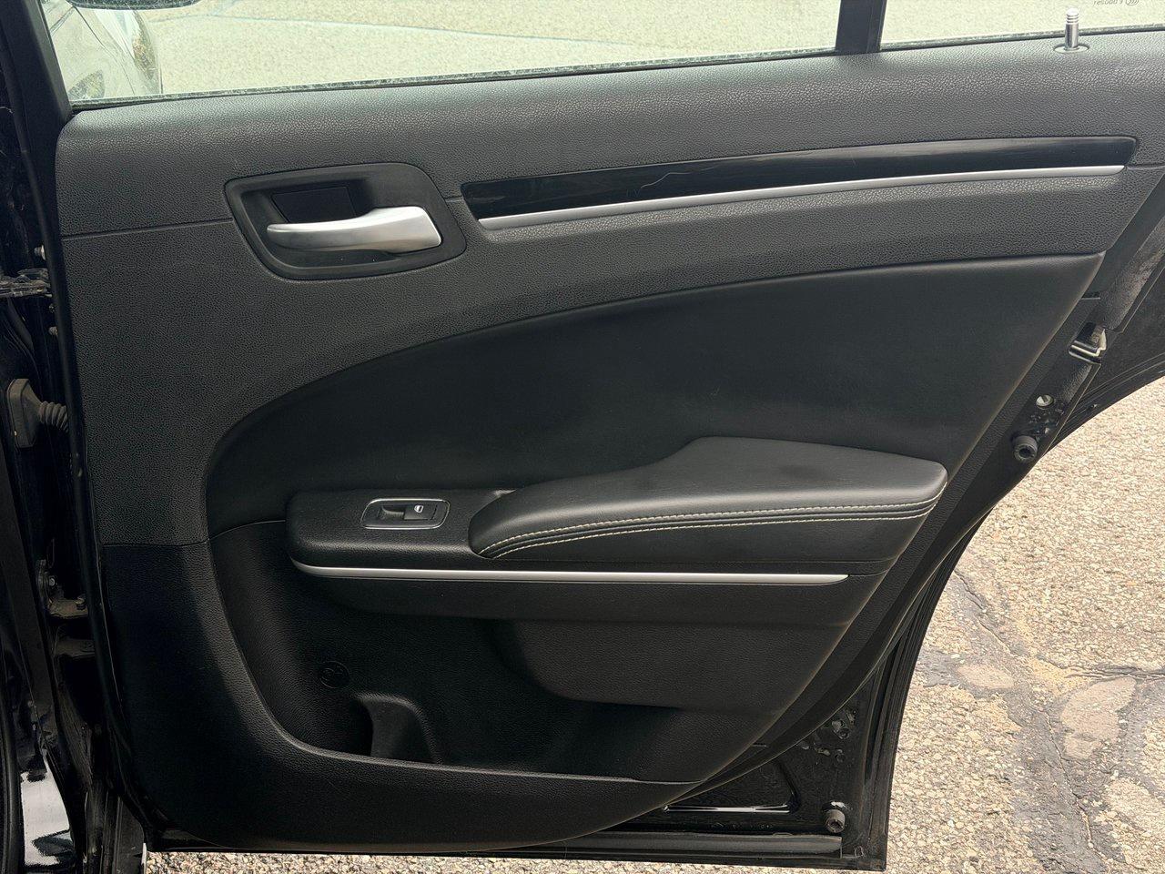 2019 Chrysler 300 S AWD Photo