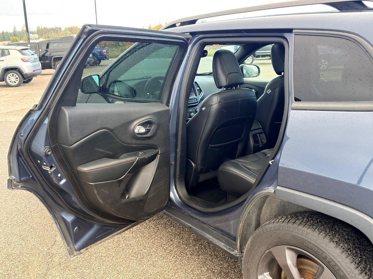 2021 Jeep Cherokee 80th Anniversary 4x4 Photo