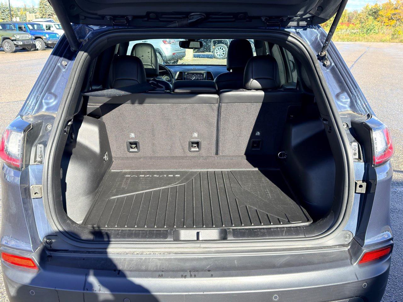 2021 Jeep Cherokee 80th Anniversary 4x4 Photo