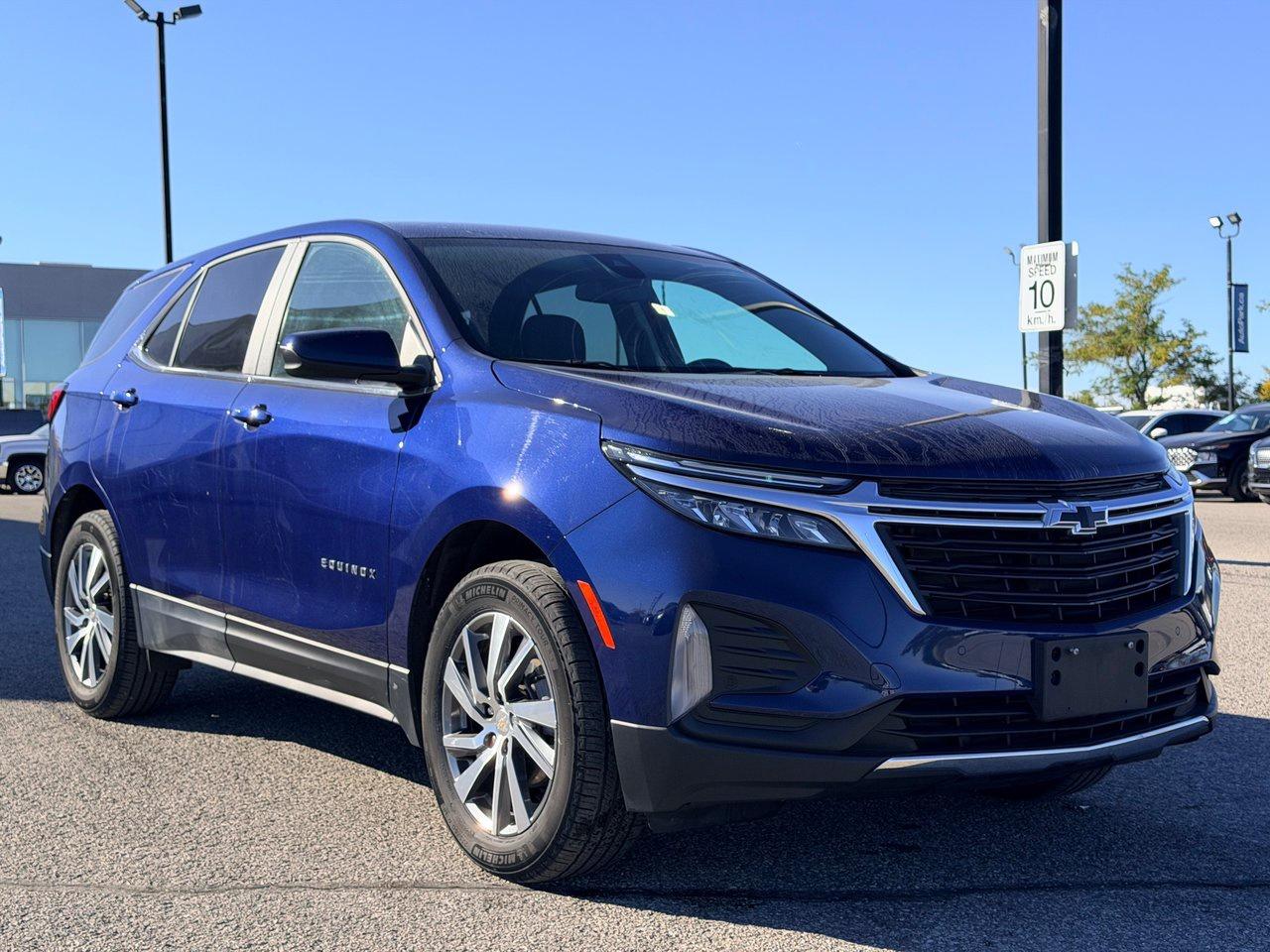 2022 Chevrolet Equinox LT AWD Photo2