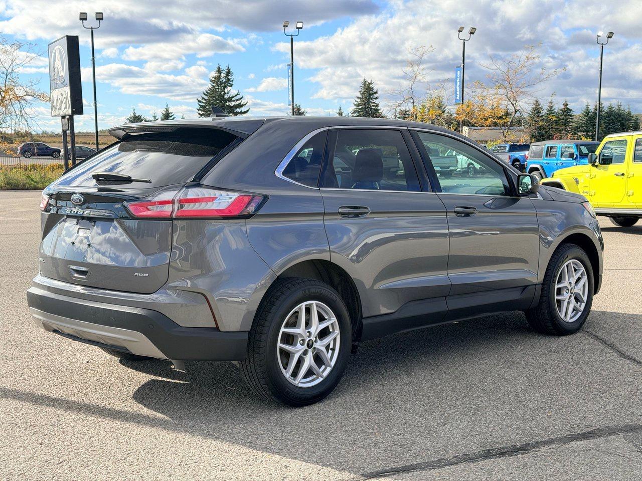 2024 Ford Edge SEL AWD Photo