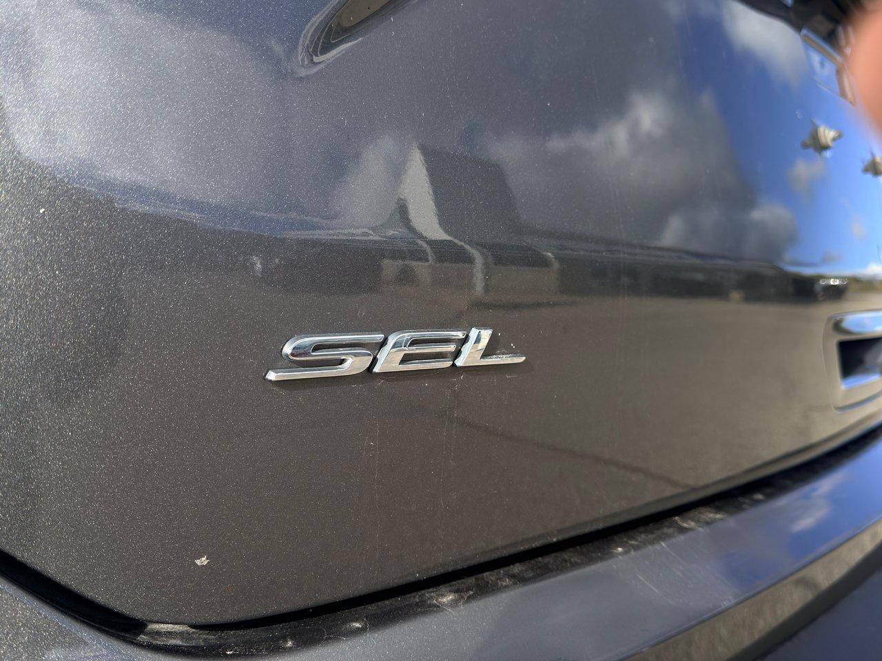 2024 Ford Edge SEL AWD Photo