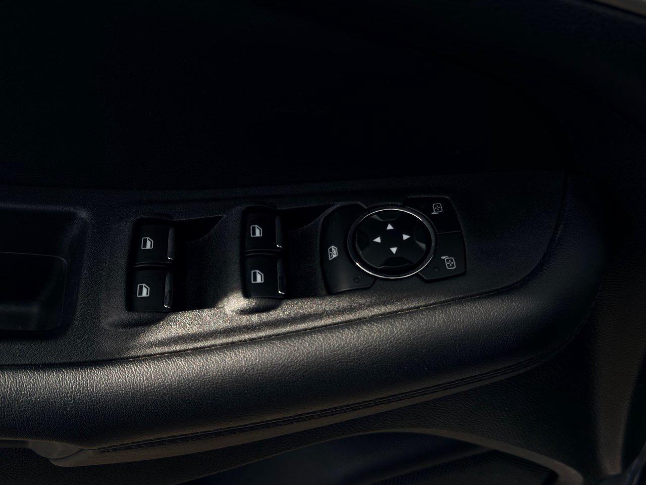 2024 Ford Edge SEL AWD Photo