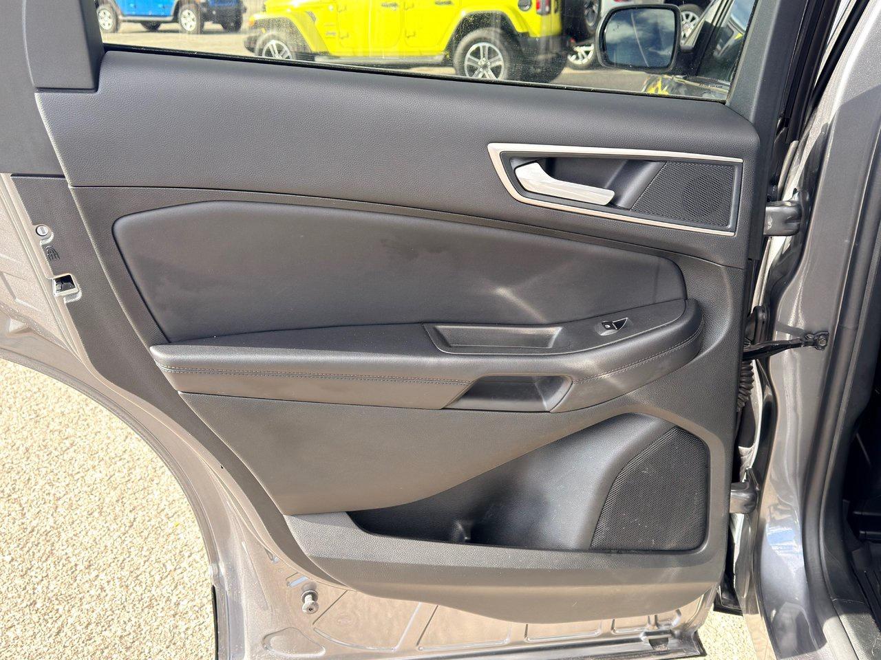 2024 Ford Edge SEL AWD Photo